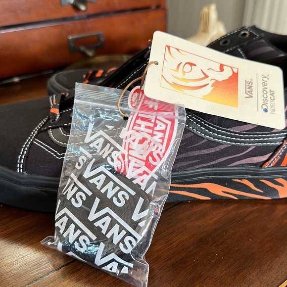 #41❤️ NWT VANS X PROJECT CAT OLD SKOOL SNEAKERS - Picture 8 of 11